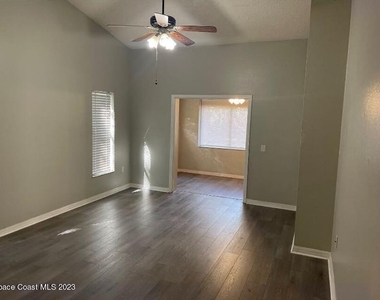 4030 Sheridan Avenue - Photo Thumbnail 14