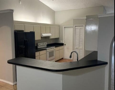 4030 Sheridan Avenue - Photo Thumbnail 3