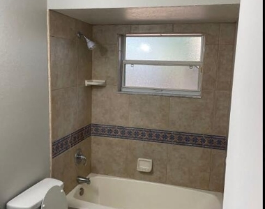 4030 Sheridan Avenue - Photo Thumbnail 22