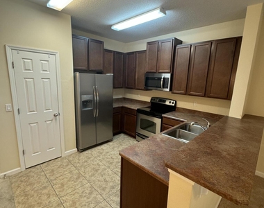 2700 Revolution Street - Photo Thumbnail 14