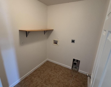 2700 Revolution Street - Photo Thumbnail 25