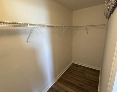 2700 Revolution Street - Photo Thumbnail 24