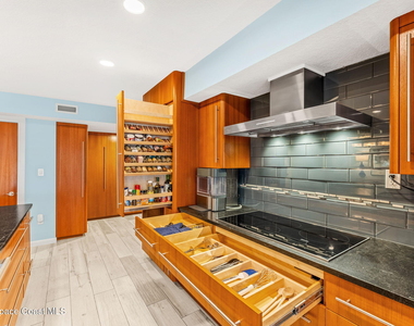 1805 Atlantic Street - Photo Thumbnail 15
