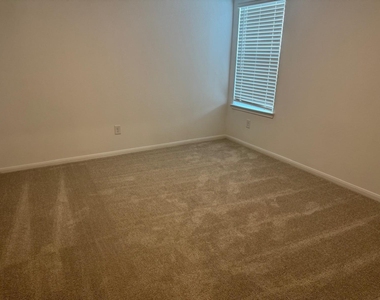 21835 Canyon Moon Lane - Photo Thumbnail 17