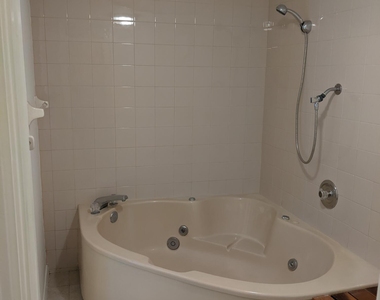 3220 River Villa Way - Photo Thumbnail 15