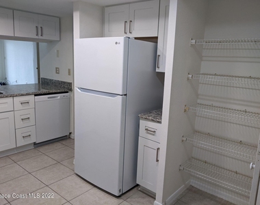 3220 River Villa Way - Photo Thumbnail 7