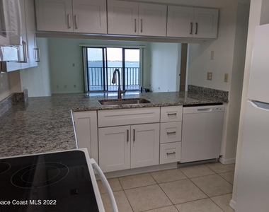 3220 River Villa Way - Photo Thumbnail 3