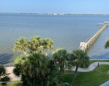 3220 River Villa Way - Photo Thumbnail 1