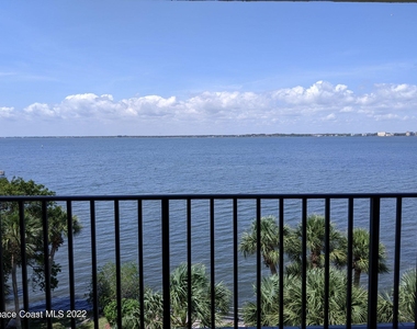 3220 River Villa Way - Photo Thumbnail 22