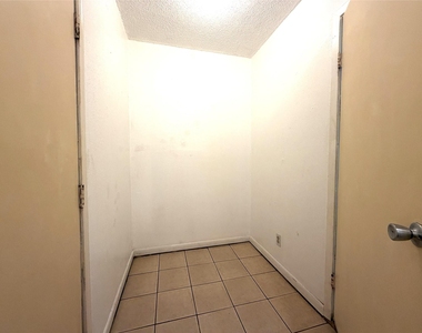 8842 Barton Street - Photo Thumbnail 13
