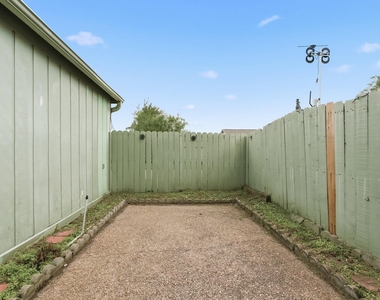 445 Longmeadow Street - Photo Thumbnail 37