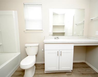 2006 Brixham Bluff Lane - Photo Thumbnail 17