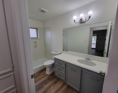 15911 Haven Hills Drive - Photo Thumbnail 11