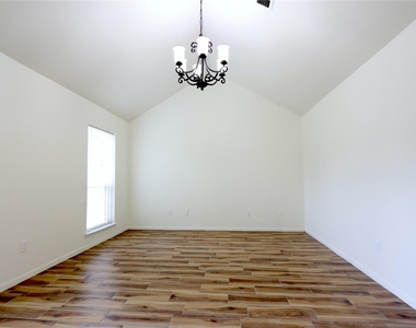 15911 Haven Hills Drive - Photo Thumbnail 7