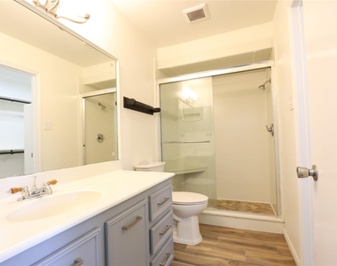 15911 Haven Hills Drive - Photo Thumbnail 8