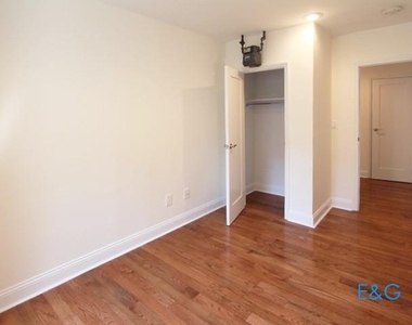 1 Bennett Avenue - Photo Thumbnail 7