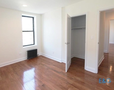1 Bennett Avenue - Photo Thumbnail 12
