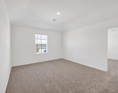 407 Robin Street - Photo Thumbnail 21