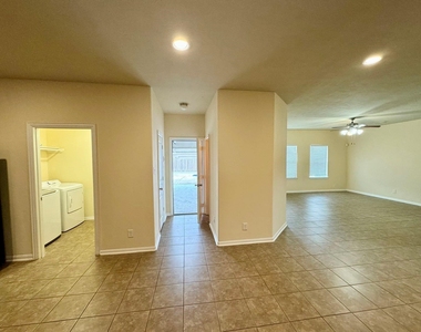 8230 Polaris Point Lane - Photo Thumbnail 8