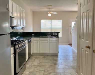 19439 Juniper Vale Circle - Photo Thumbnail 7
