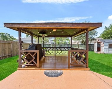 8127 Edenwood Drive - Photo Thumbnail 41