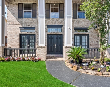 8127 Edenwood Drive - Photo Thumbnail 3