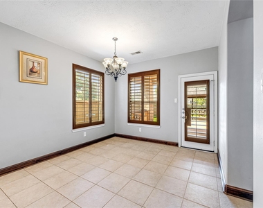 8127 Edenwood Drive - Photo Thumbnail 20