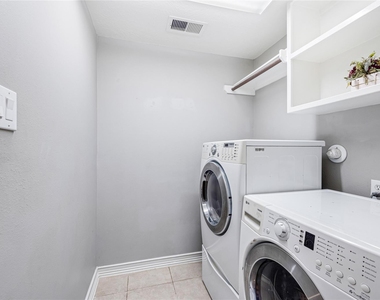 8127 Edenwood Drive - Photo Thumbnail 21