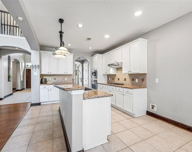 8127 Edenwood Drive - Photo Thumbnail 17