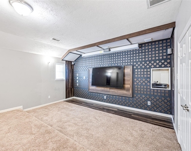 8127 Edenwood Drive - Photo Thumbnail 37