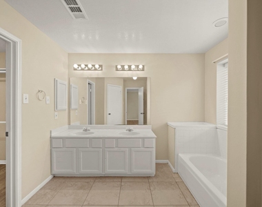 6355 Northland Drive - Photo Thumbnail 15
