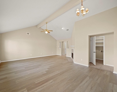 6355 Northland Drive - Photo Thumbnail 23