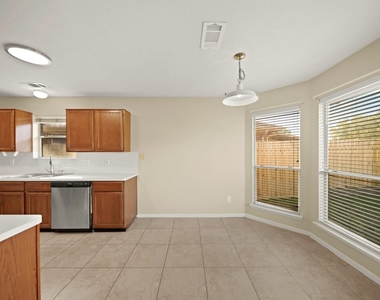 6355 Northland Drive - Photo Thumbnail 24