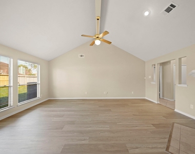 6355 Northland Drive - Photo Thumbnail 21