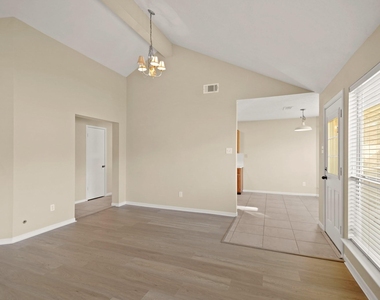 6355 Northland Drive - Photo Thumbnail 22