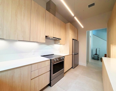 3514 Mount Vernon Street - Photo Thumbnail 5