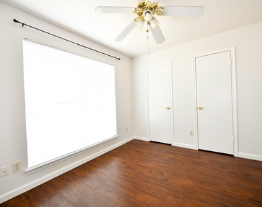 13114 Careywood Drive - Photo Thumbnail 4