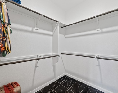 27306 Key Cove Court - Photo Thumbnail 9