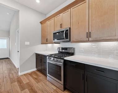 27306 Key Cove Court - Photo Thumbnail 21