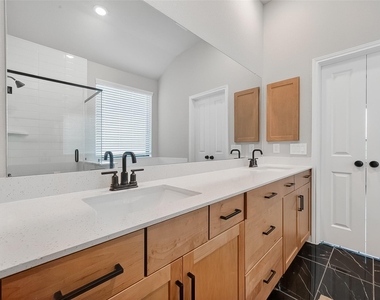 27306 Key Cove Court - Photo Thumbnail 37