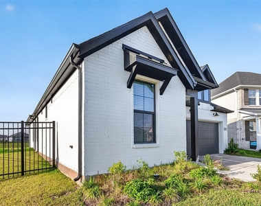 27306 Key Cove Court - Photo Thumbnail 3
