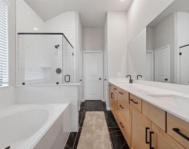 27306 Key Cove Court - Photo Thumbnail 33