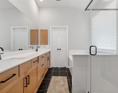 27306 Key Cove Court - Photo Thumbnail 36