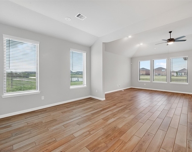 27306 Key Cove Court - Photo Thumbnail 12