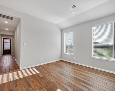 27306 Key Cove Court - Photo Thumbnail 14