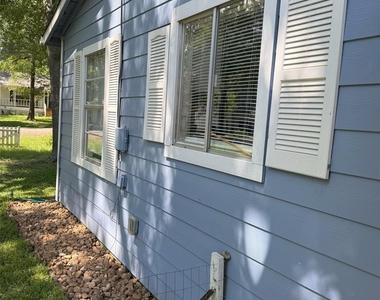 410 Shirlington Road - Photo Thumbnail 4