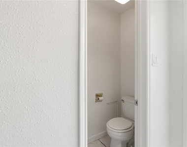 11000 Kinghurst Drive - Photo Thumbnail 6