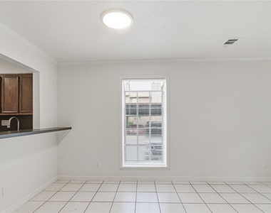 11000 Kinghurst Drive - Photo Thumbnail 19