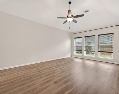 9014 Pheasant Trace Court - Photo Thumbnail 9