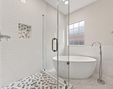 9014 Pheasant Trace Court - Photo Thumbnail 14